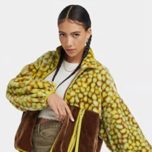 UGG~Women's Marlene Sherpa Print Faux Fur Jacket~ CHARTREUSE NEW WITH TAG SZ XS - Picture 4 of 8